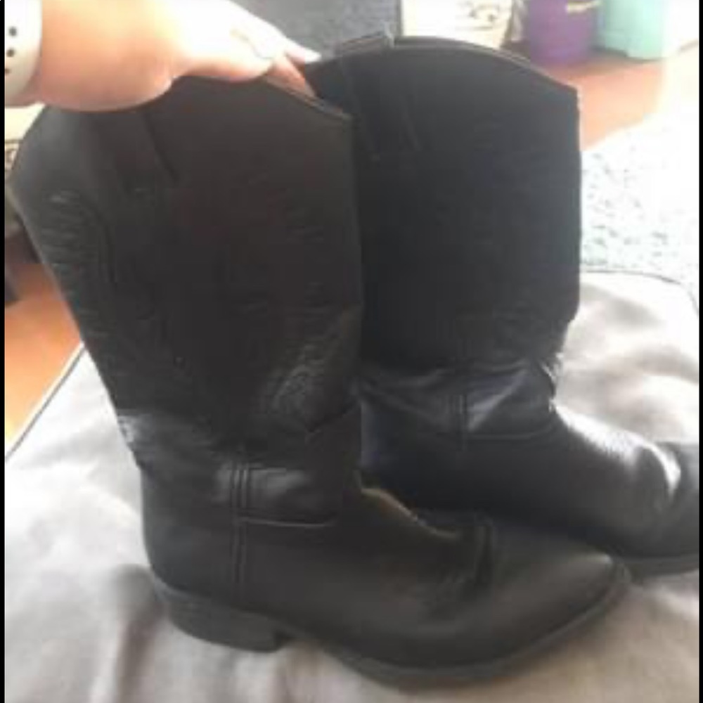Black boots